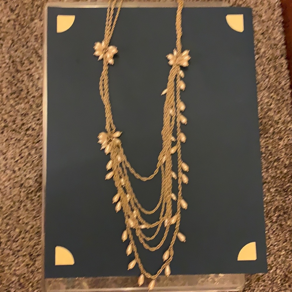 Talbots gold, pearl necklace - Picture 4 of 5